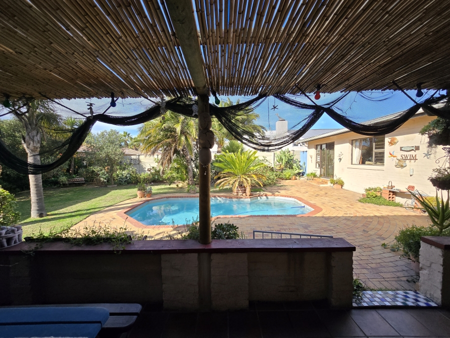 4 Bedroom Property for Sale in Flamingo Vlei Western Cape